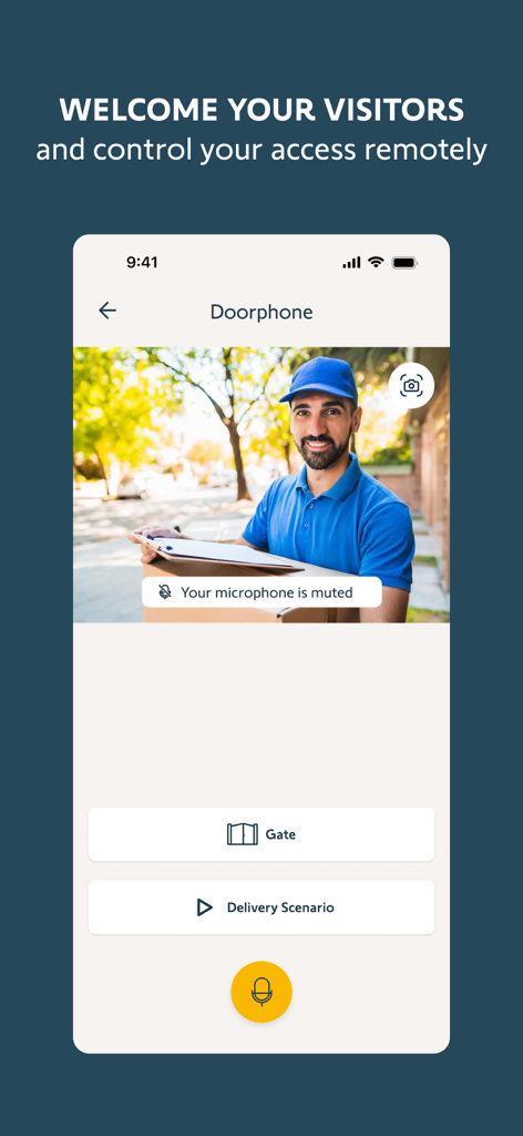 Somfy Protect - Interfaz de la aplicación Somfy Protect mostrando un visitante en la puerta con opciones para abrir la puerta y ejecutar un escenario de entrega.