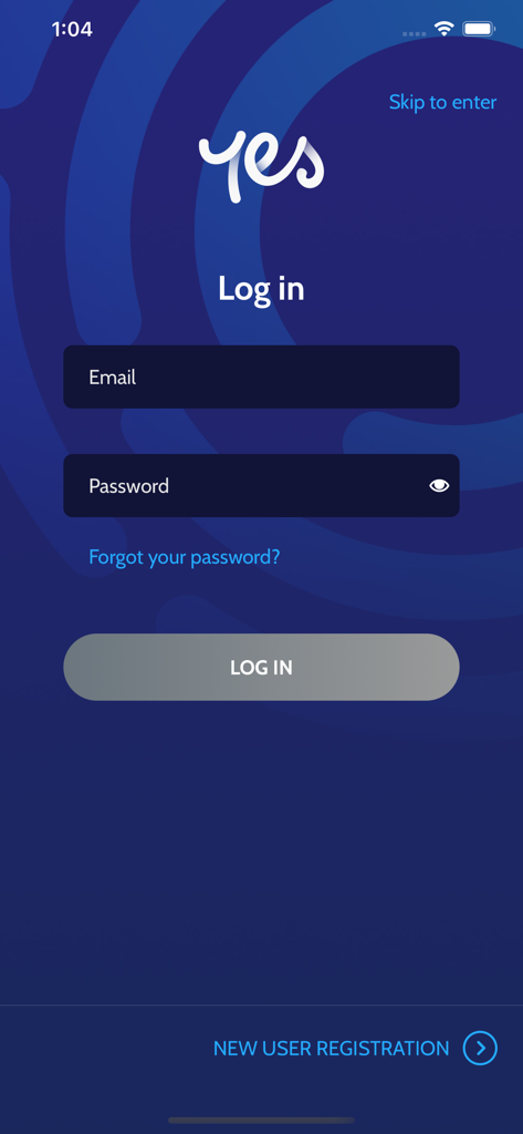 Yes Rewards by ENOC - Yes Rewards by ENOCアプリのログイン画面。メールとパスワード入力フィールドが表示されています。