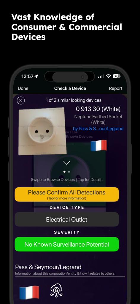 deviceOwl: Find Spy Devices - Interfaz de la aplicación deviceOwl mostrando el reconocimiento de IA de una toma eléctrica sin potencial de vigilancia conocido.