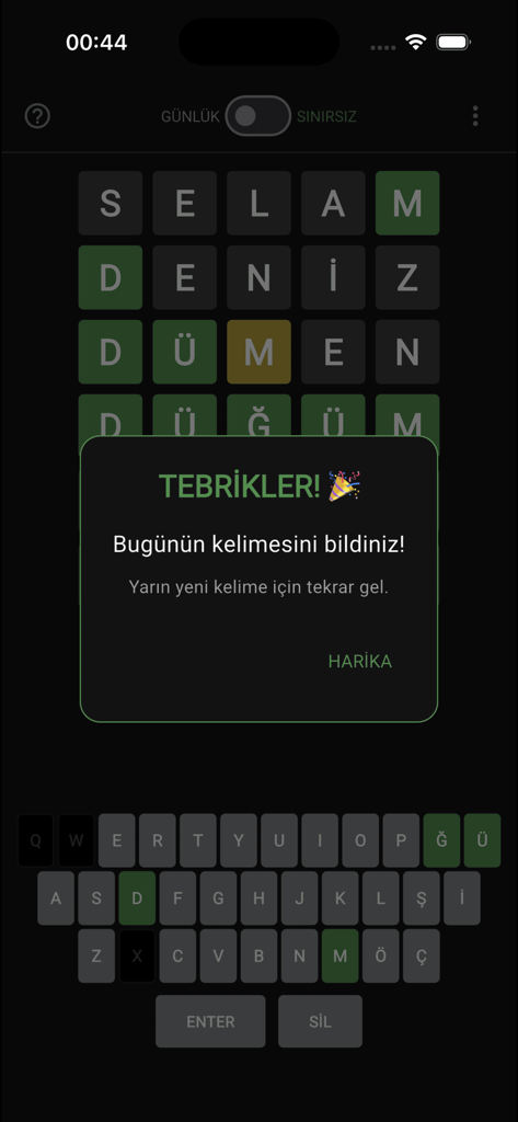 Türkle – Türkçe Wordle - Écran de succès dans l'application Wordle turc Türkle avec un message de félicitations contextuel.