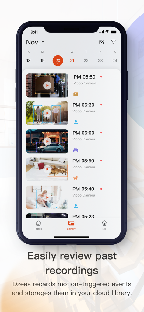 Interface de l'application Dzees Home montrant une liste chronologique des enregistrements de caméras de sécurité déclenchés par le mouvement dans la bibliothèque vidéo.