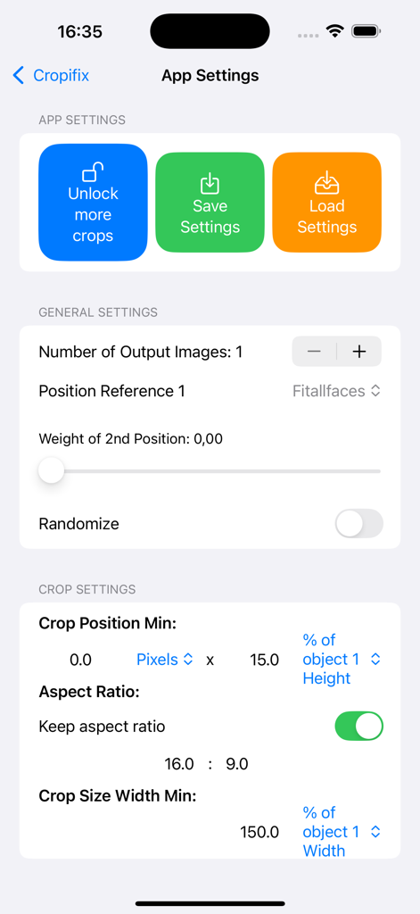 Cropifix - Cropifixアプリの設定画面、アスペクト比とAI位置参照の一括写真クロッピング設定を表示