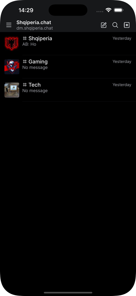 Shqiperia Chat - Shqiperia Chat mobile app screen showing community chat groups for Shqiperia, Gaming, and Tech.