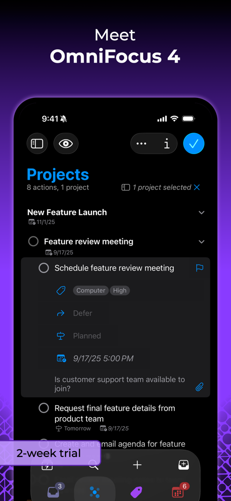 Uma captura de ecrã do OmniFocus 4 no iPhone mostrando a vista de Projetos e uma entrada de tarefa detalhada com etiquetas e agendamento em modo escuro.