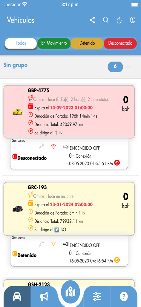 Global System Gps v3 - A mobile app dashboard showing a list of tracked vehicles with real-time status, location data, and security metrics in Spanish.