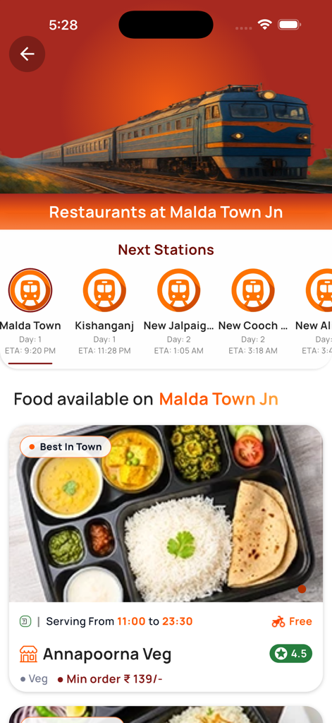 Schermata dell'app RailRestro che mostra i ristoranti alla stazione di Malda Town e un pasto thali vegetariano