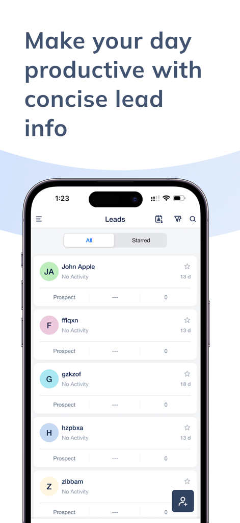 Interface do aplicativo móvel LeadSquared CRM mostrando uma lista de leads e prospects de vendas.