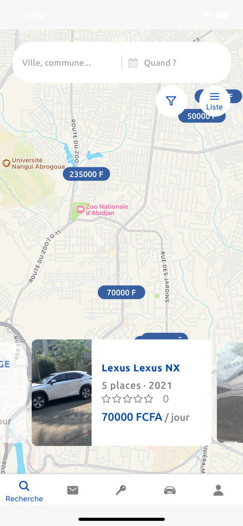 Interfaccia dell'app Monbolide che mostra una mappa di Abidjan con pin di noleggio auto e un'offerta di noleggio Lexus NX a 70000 FCFA al giorno.