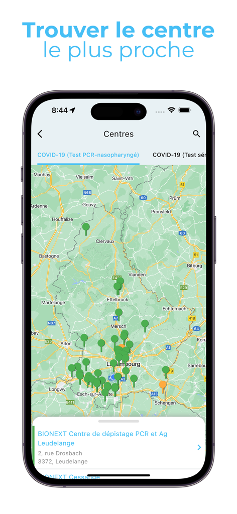 Interface de mapa da aplicação móvel exibindo centros de análises clínicas próximos para marcação de consultas