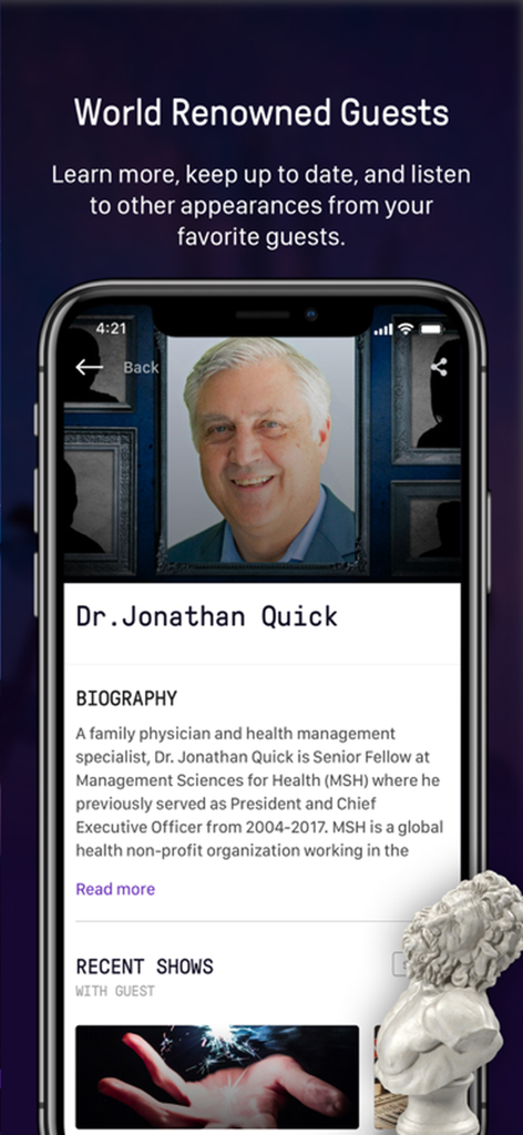 Una pantalla móvil que muestra la biografía y los programas recientes de un invitado en la aplicación Coast to Coast AM Insider.