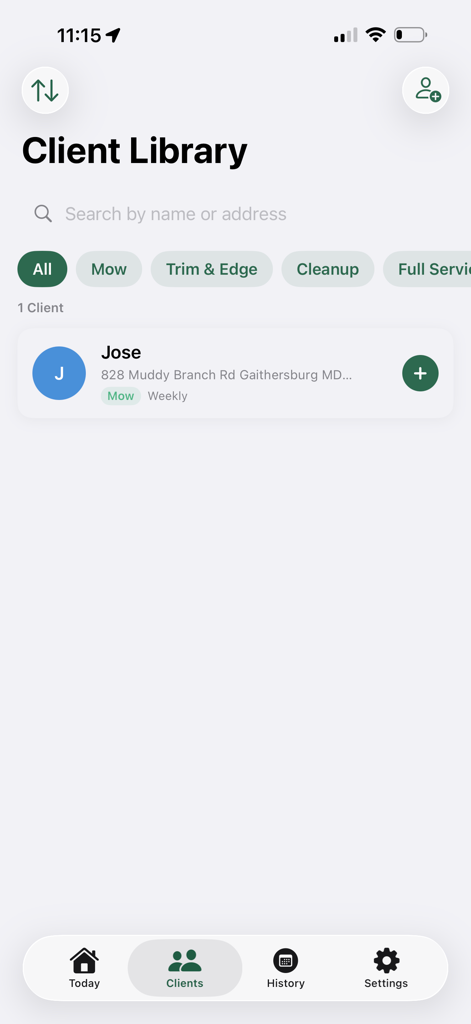 RutaVerde: Lawn Route Manager - RutaVerde app interface displaying the client library with customer names, addresses, and lawn care service categories.