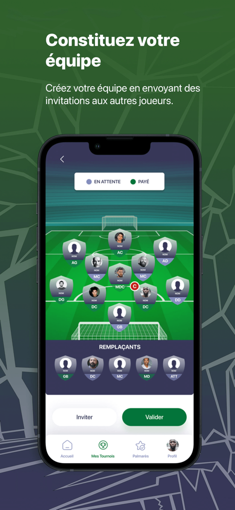 UFT - tournoi & match de foot - Mobile interface of the UFT app showing a soccer team formation with player management and invitation features