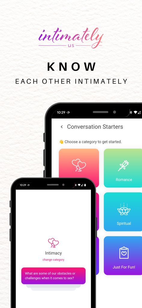 Interfaz de la aplicación Intimately Us mostrando categorías de iniciadores de conversación para parejas, incluyendo temas de romance y espiritualidad