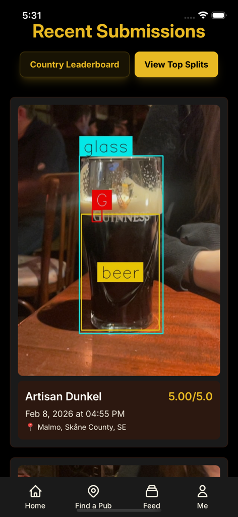 SplitTheG! app screen showing a Guinness pour analyzed by AI with a perfect five star score