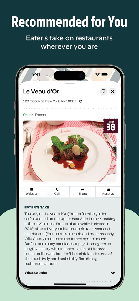 Eater - Uma captura de tela do aplicativo Eater mostrando uma recomendação de restaurante selecionada para um bistrô francês em Nova York, incluindo uma crítica profissional e opções de reserva.