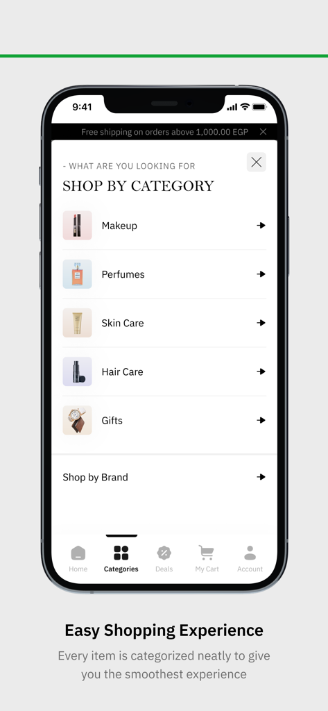 Mazaya Stores - Mazaya Storesモバイルアプリのインターフェース。カテゴリ別のショッピング画面（メイクアップと香水）が表示されています。