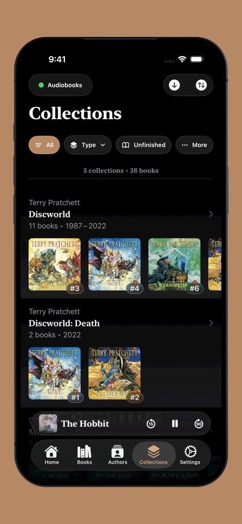 Prologue Audiobook Player - Screenshot dell'app Prologue che mostra raccolte di audiolibri organizzate con copertine e categorie.