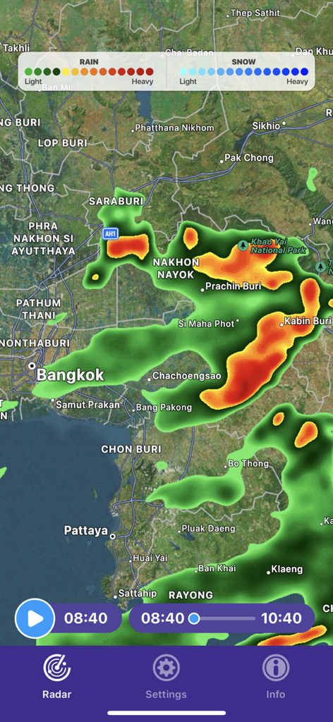 Live weather radar map showing color-coded rain intensity and precipitation tracking