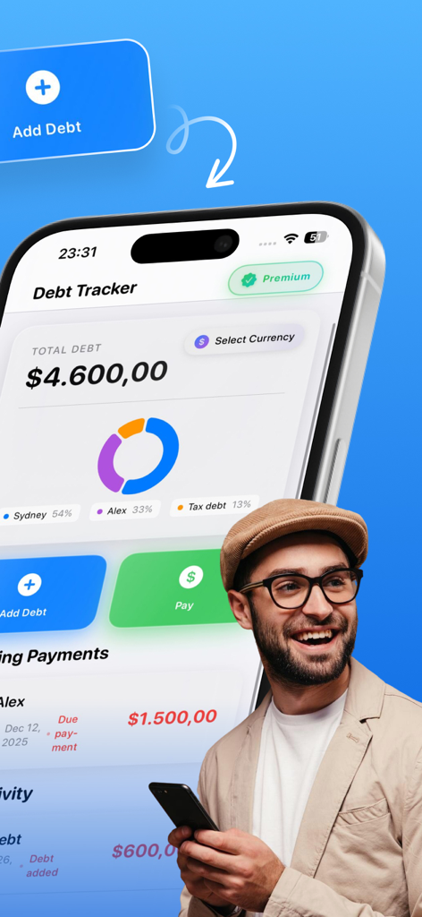 Debt Tracker & Manager - Un hombre sosteniendo un teléfono con la interfaz de la aplicación Rastreador y Gestor de Deudas que muestra la deuda total y los gráficos de progreso.