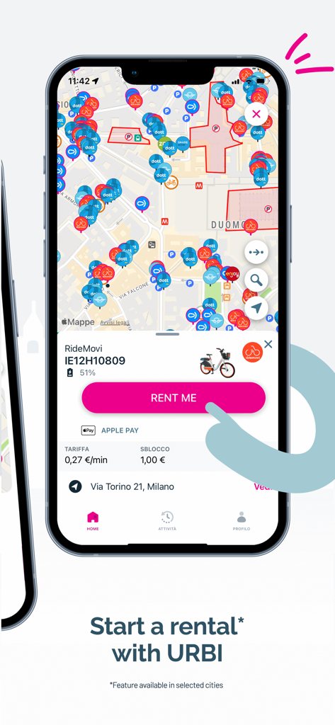 Vista de mapa de la aplicación URBI que muestra opciones de movilidad compartida y una pantalla de alquiler de bicicletas eléctricas con Apple Pay.
