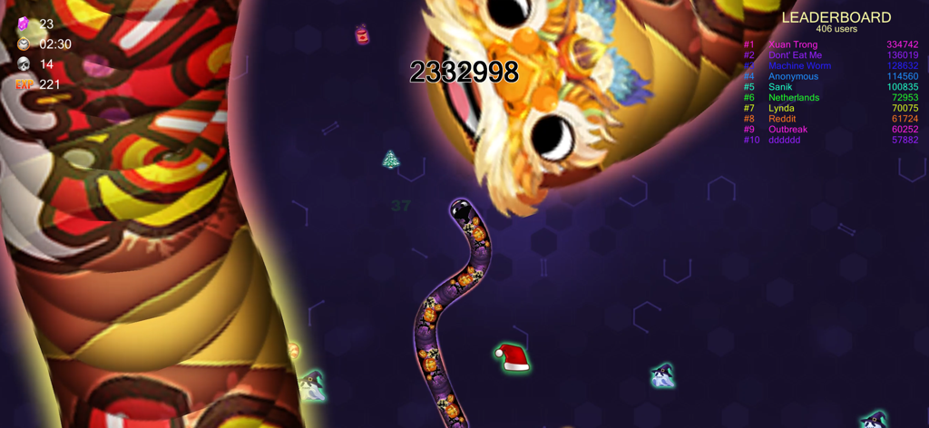 Colorful snake skins and leaderboard in Worm.io arena battle