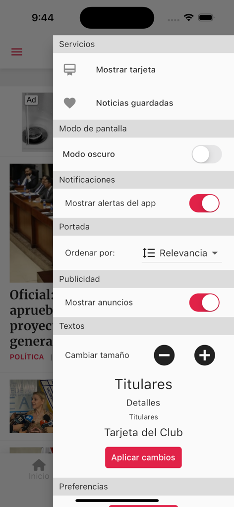 Settings menu of the La Prensa app for iPhone showing dark mode and text size customization options.