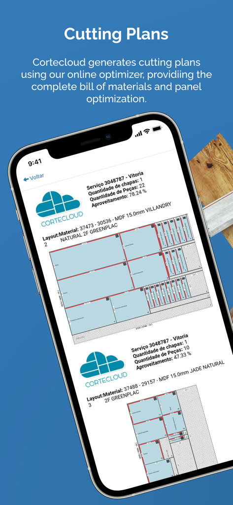 Pantalla de smartphone mostrando los planes de corte automatizados y la optimización de paneles de Cortecloud para carpintería.