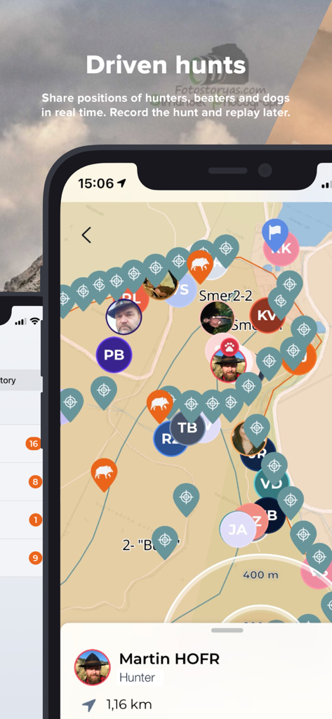 Hunterra: map&book your hunts - Real-time map in the Hunterra app showing the live positions of hunters and dogs during a joint hunt