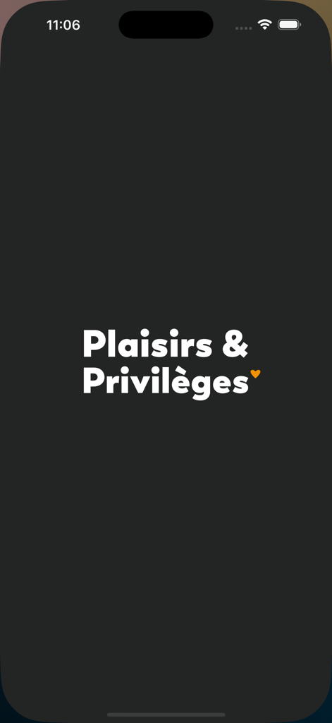 Plaisirs et Privilèges - Splash screen for the Plaisirs and Privileges loyalty app showing the brand name and logo on a dark background