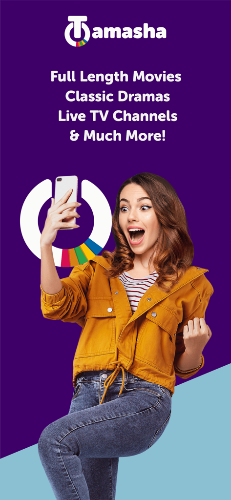 Tamasha: Live TV, Movie, Drama - Una donna che festeggia mentre utilizza l'app di intrattenimento Tamasha per TV in diretta e film