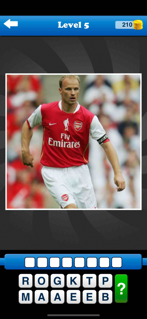 Whos the Legend? Football Quiz - アーセナル選手デニス・ベルカンプが登場するレベルで、「Whos the Legend Football Quiz」のゲームプレイ画面。