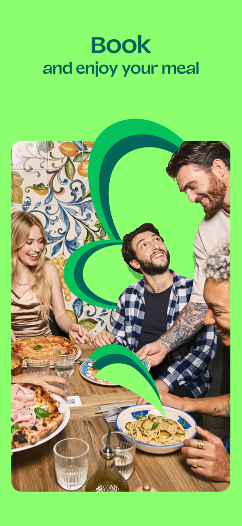 TheFork - Restaurant bookings - Um grupo de amigos a desfrutar de uma refeição numa mesa de restaurante com pizza e massa