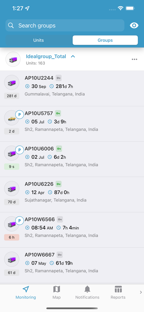 TGG Tracking - Interface of the TGG Tracking app showing a list of monitored vehicles with their status, location, and activity duration
