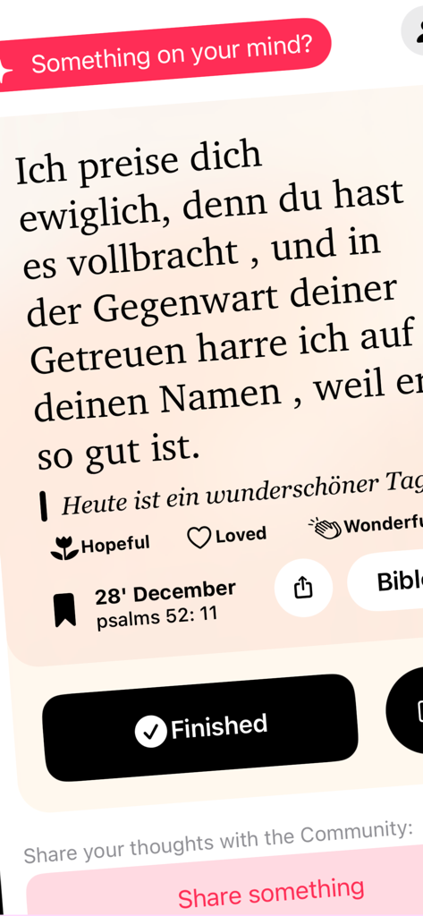 Una pantalla de devocional diario en la aplicación Ruth Bible para mujeres que muestra un versículo bíblico alemán del Salmo 52 con etiquetas de estado de ánimo como Esperanzado y Amado.