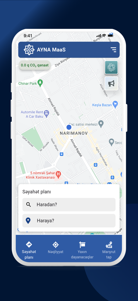 AYNA MaaS - Captura de pantalla de la aplicación AYNA MaaS que muestra un mapa con una interfaz de planificación de viajes y un rastreador de ahorro de CO2