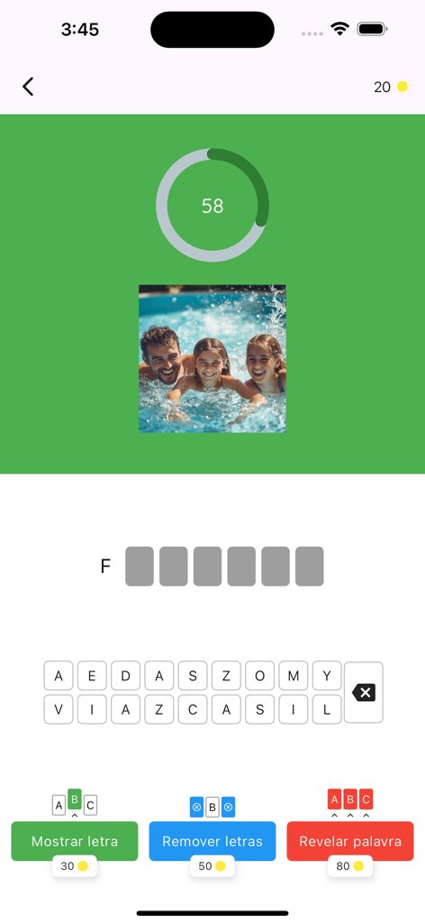 Ôkié - Una pantalla de juego de rompecabezas de palabras en la aplicación Okie con una foto de una familia en una piscina y una cuadrícula de letras