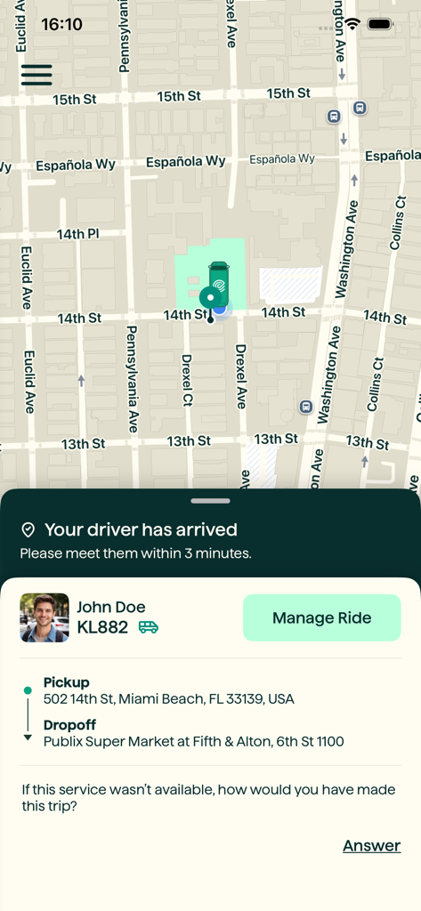 Interface of the Ride Circuit app showing a map and notification that the driver has arrived at the pickup location