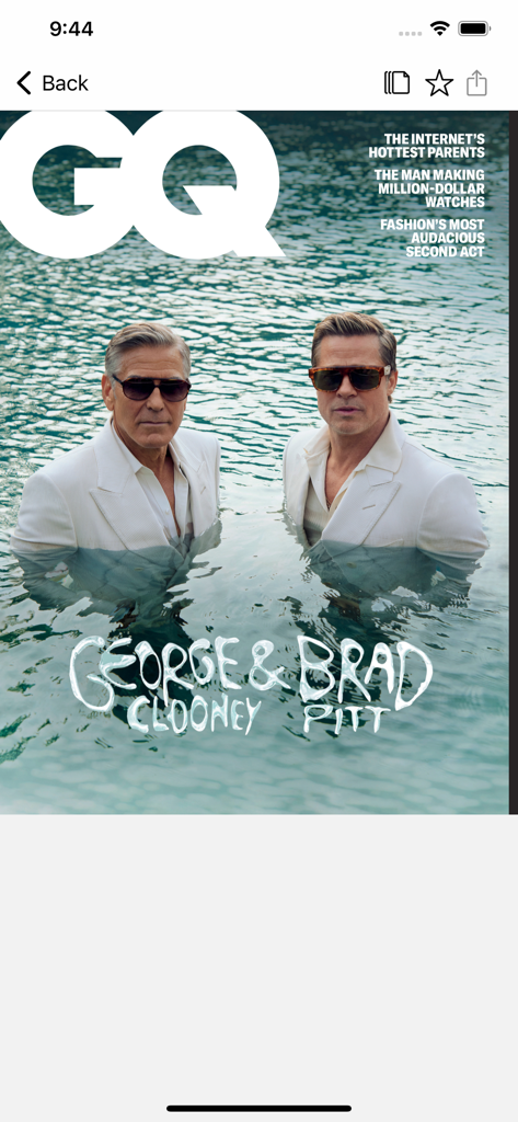 GQ - Portada de la revista digital de GQ con George Clooney y Brad Pitt vistiendo trajes blancos en el agua