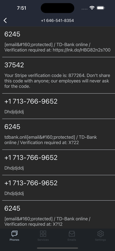 Interfaz de la aplicación móvil que muestra una lista de códigos de verificación SMS recibidos de servicios como Stripe y TD Bank en un número de teléfono temporal.