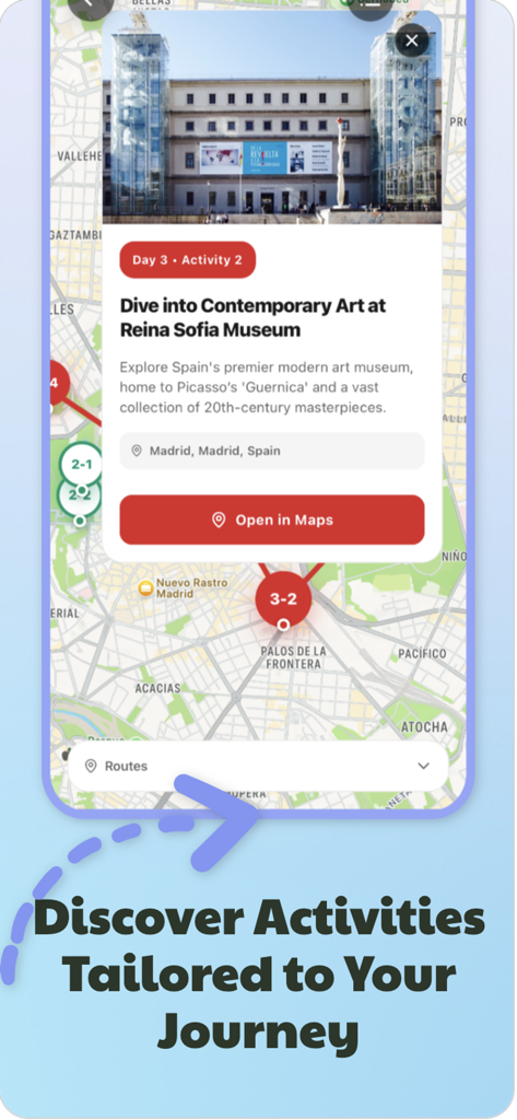 Interfaz de la aplicación móvil Aicotravel mostrando una tarjeta de actividad detallada para el Museo Reina Sofía en un mapa de viaje interactivo.