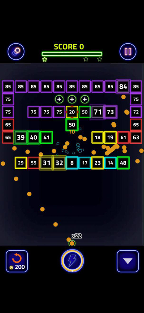 Captura de pantalla del juego Brick Breaker Glow con bloques numerados de neón de colores y bolas rebotando