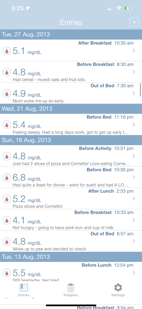 Una lista cronológica de lecturas de glucosa en sangre con horarios de comidas y notas personales en la interfaz de la aplicación GlucoSweet