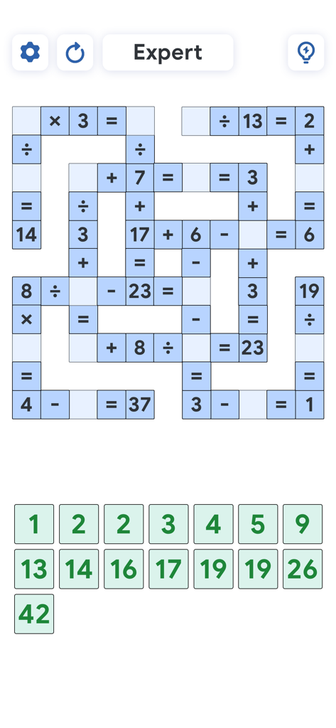 Una compleja cuadrícula de puzzle de crucigrama matemático en dificultad experta con fuentes grandes y fichas de selección de números.