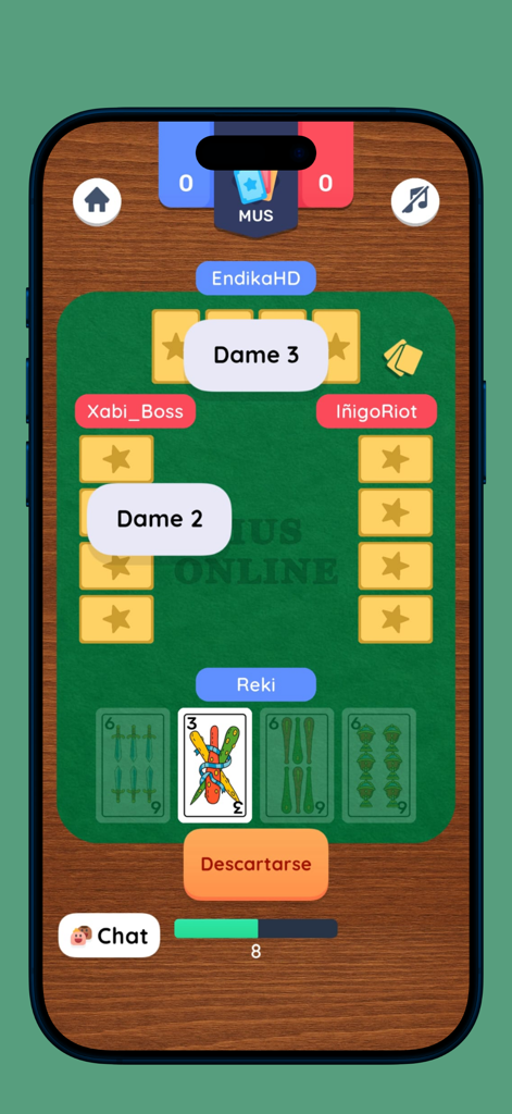 Jugabilidad móvil de Mus Online mostrando una partida de cartas multijugador con cartas españolas tradicionales