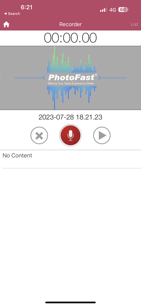 PhotoFast ONE 앱의 음성 녹음기 인터페이스로 오디오 파형 및 녹음 컨트롤 표시