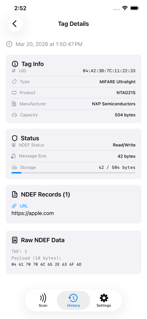 NFC Reader & Writer – NFC Tool - Technical analysis screen of an NFC tag showing manufacturer, UID, and NDEF data.