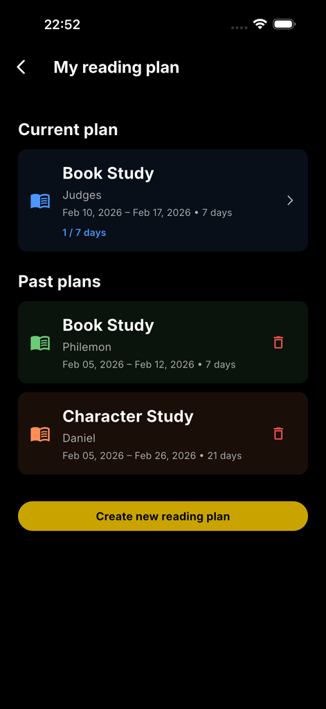 Bible Study Buddy - Interfaz de la aplicación Bible Study Buddy que muestra planes de lectura bíblica actuales y pasados con seguimiento del progreso
