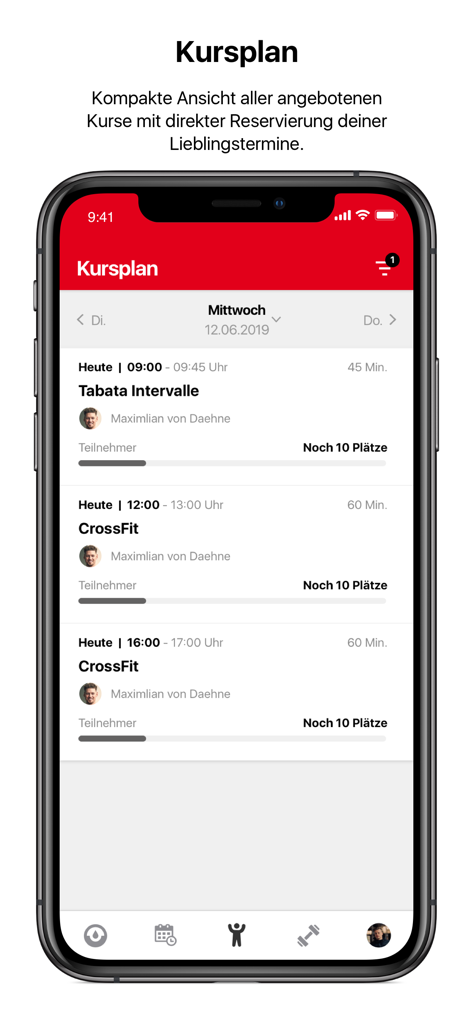 cf - Una pantalla de smartphone que muestra el horario de clases de la aplicación Clever Fit con clases de Tabata y CrossFit con disponibilidad de reserva.