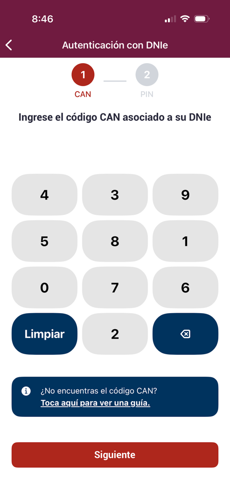 Interfaz de la aplicación ID Perú que muestra el paso para ingresar el código CAN para la autenticación de DNI electrónico con un teclado numérico.