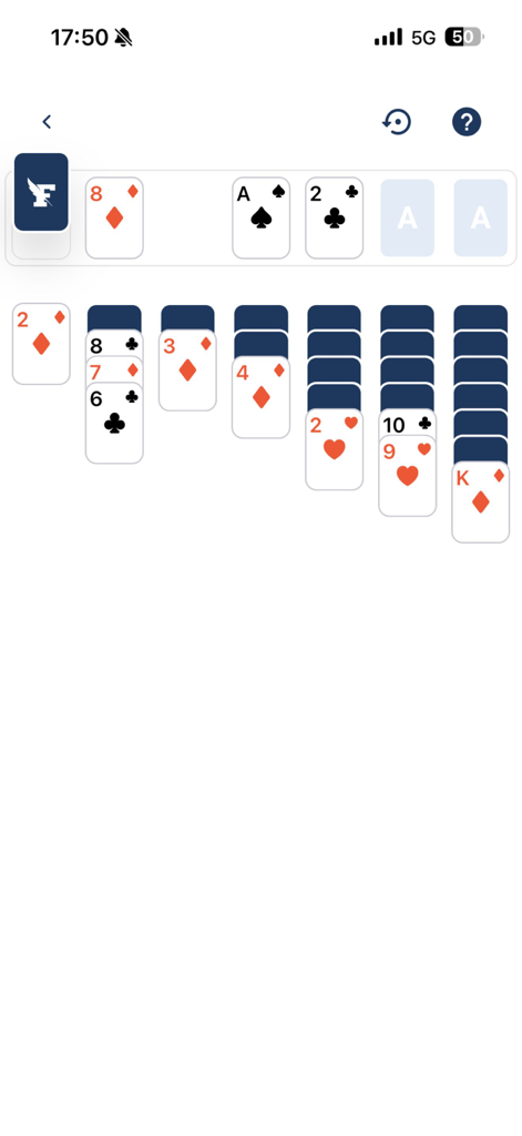 Figaro Jeux: Jeu de mots mêlés - A mobile screen showing a game of solitaire being played in the Figaro Jeux app.